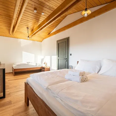 Chaty Svaety Kriz Holiday home Svaty Kriz